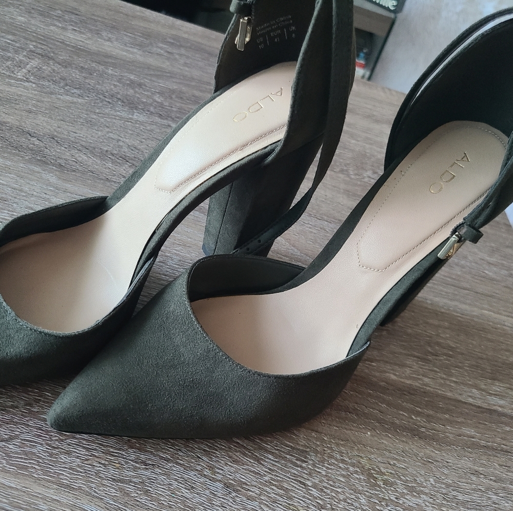 Aldo Olive Heels